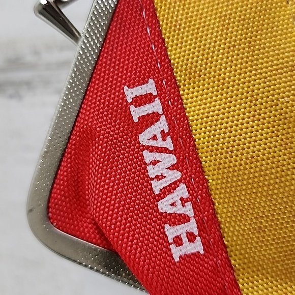 Vintage Hawaii rainbow stripe coin change purse kiss lock latch - Picture 5 of 13